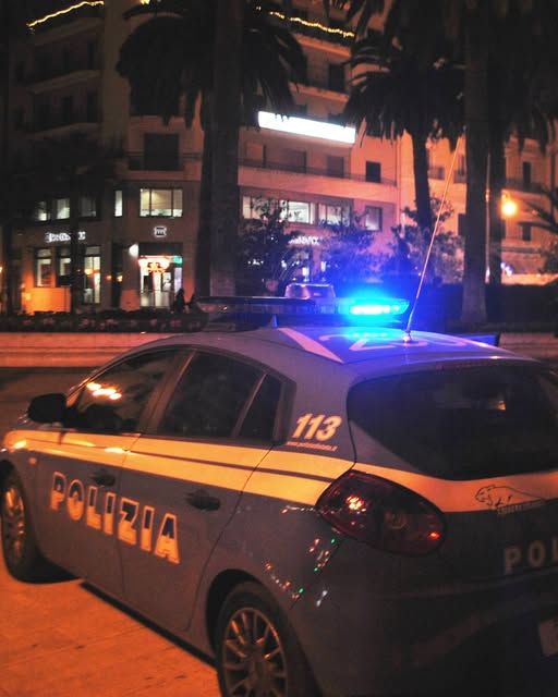 Intervento della Polizia per tentata violenza sessuale a Taranto