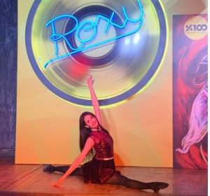 Roberta Di Laura durante la performance al festival Intercontinental Dance Gathering a Istanbul