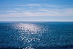 Motovedette in azione durante le ricerche dei tre uomini dispersi in mare a Taranto