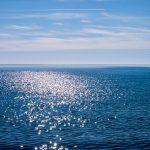 Motovedette in azione durante le ricerche dei tre uomini dispersi in mare a Taranto