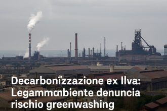 Panoramica degli impianti ex Ilva a Taranto nel dibattito sulla decarbonizzazione ex Ilva
