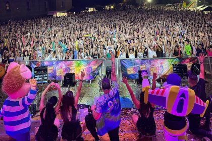 Concerto serale al Mon Rêve Summer Festival 2025 nella Music Arena del resort