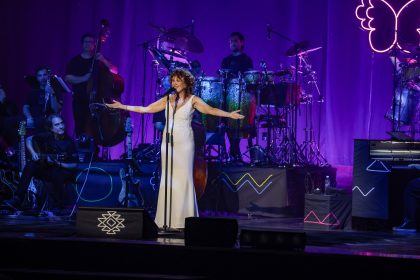 Fiorella Mannoia durante uno degli eventi culturali in Puglia alle Cave di Fantiano