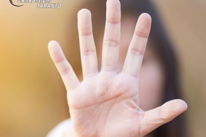 Carabinieri intervengono per maltrattamenti in famiglia in provincia di Taranto
