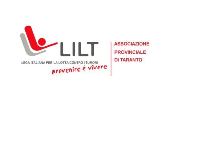 Partecipanti alla Pigiama Run Lilt 2025 a Taranto in corteo solidale