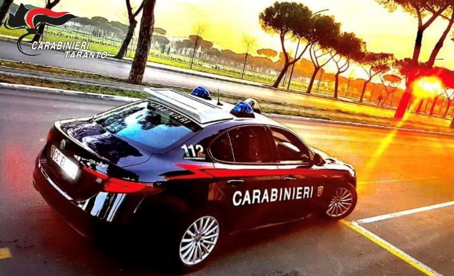 Carabinieri intervengono per violenza domestica a Taranto