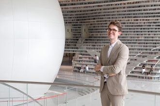 veduta di Taranto e progetto del centro di ricerca per terapie cellulari