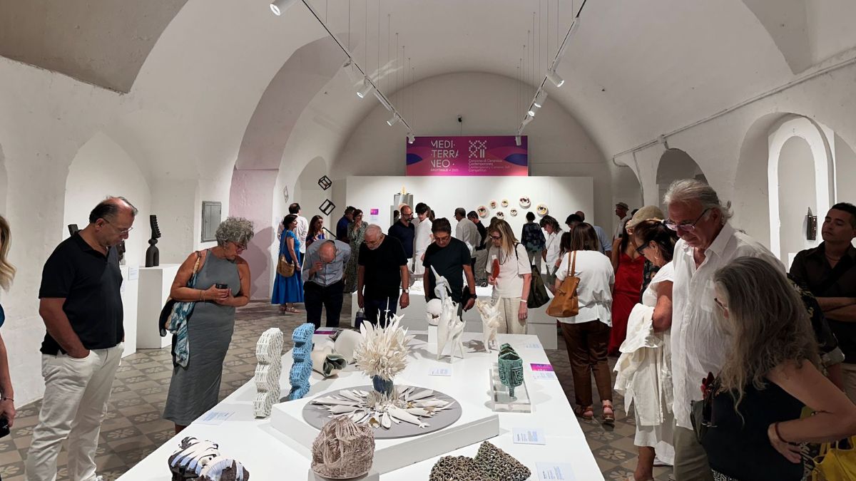 Mostra di ceramica contemporanea a Grottaglie al Castello Episcopio
