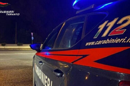 pattuglia dei Carabinieri durante un controllo dopo aggressione ai Carabinieri a Taranto