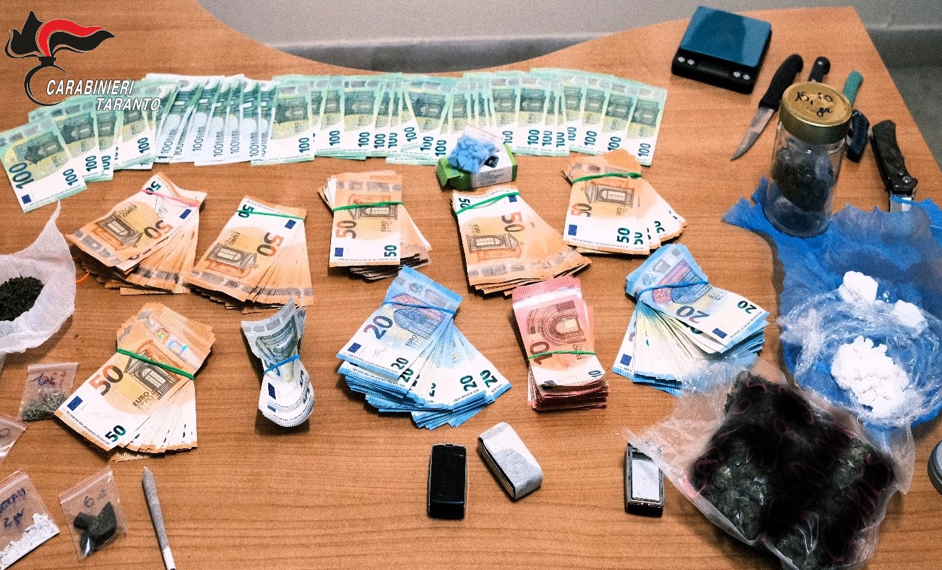 Manduria arresto droga Carabinieri sequestrano sostanze stupefacenti