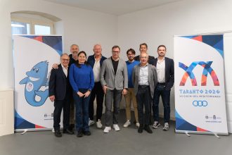 Antonio Rossi a Taranto per i Giochi del Mediterraneo 2026 durante la visita della Federazione Italiana Canoa Kayak.