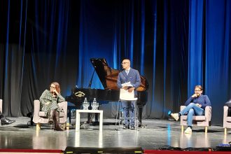 docufilm Non chiamatelo call center proiezione al teatro Orfeo