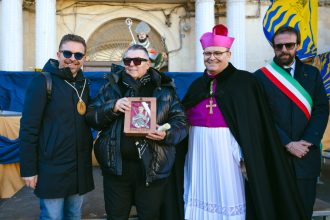 Cerimonia del Becket d’Oro durante i festeggiamenti patronali a Mottola