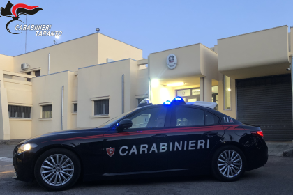 Droga in auto durante un controllo dei Carabinieri a Sava