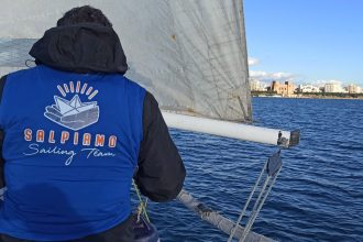 Vele per la Vita a Taranto: pazienti oncologici impegnati in un’uscita in barca a vela