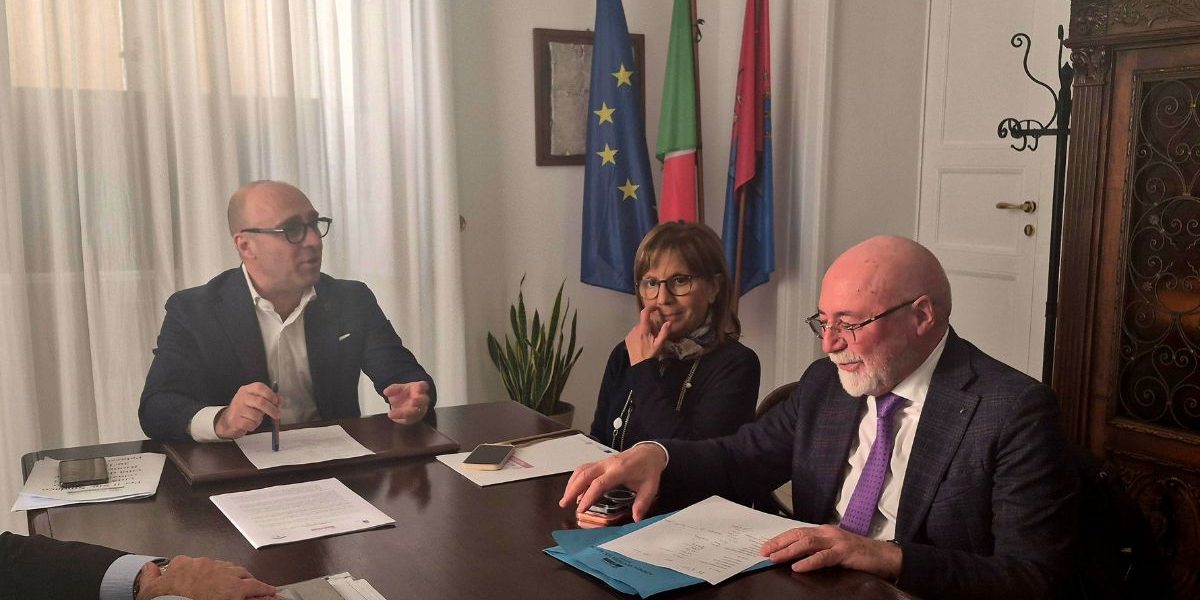 Palazzo di Città di Taranto, incontro su carenza medici di medicina generale a Taranto