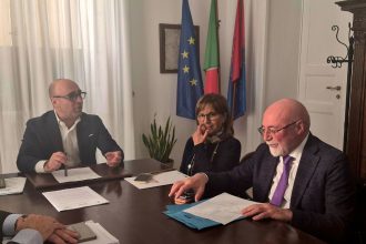 Palazzo di Città di Taranto, incontro su carenza medici di medicina generale a Taranto