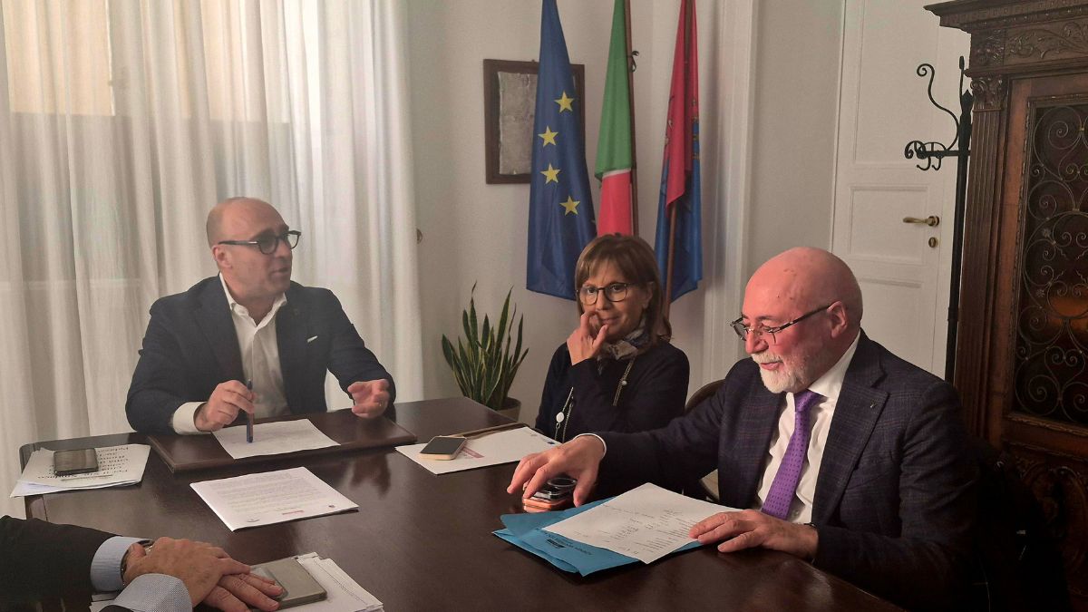 Palazzo di Città di Taranto, incontro su carenza medici di medicina generale a Taranto