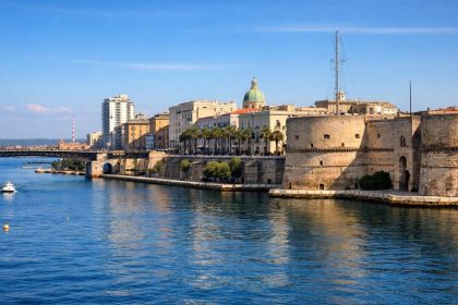Taranto candidata a Capitale italiana del mare con vista sul mare e sulla città