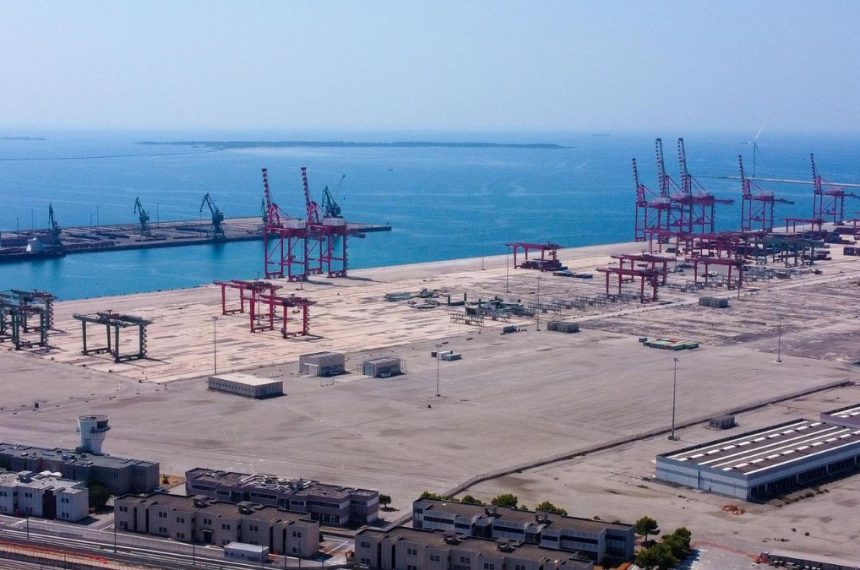 Molo Polisettoriale di Taranto, area prevista per il progetto di rigassificatore Taranto